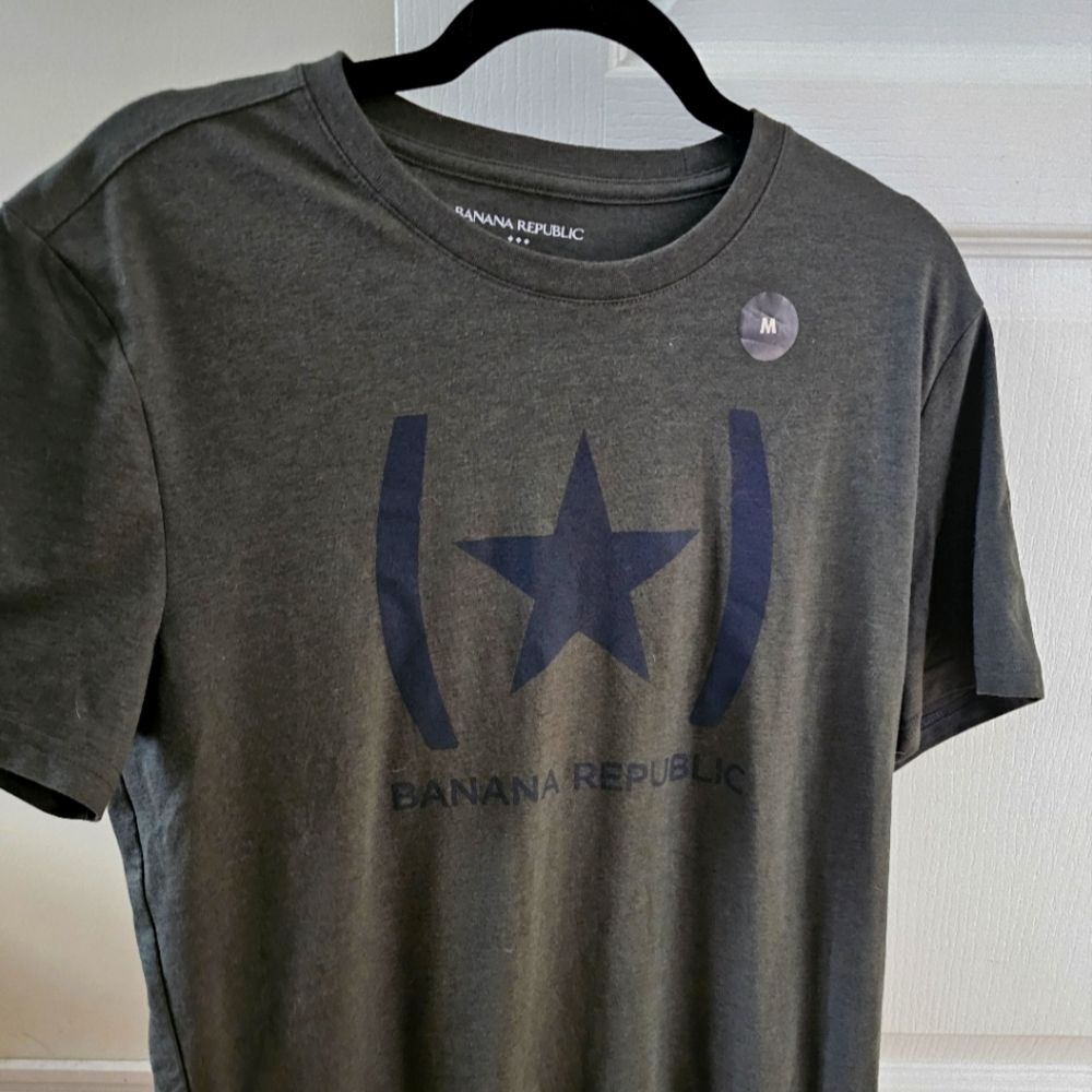 Banana Republic T-Shirt Green Medium